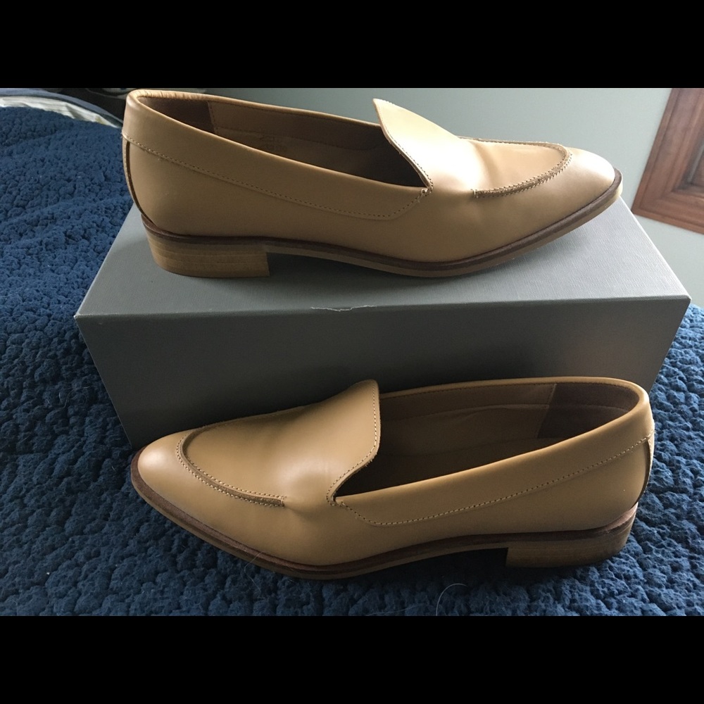 Classy, Elegant Everlane leather loafers - Excellent Condition